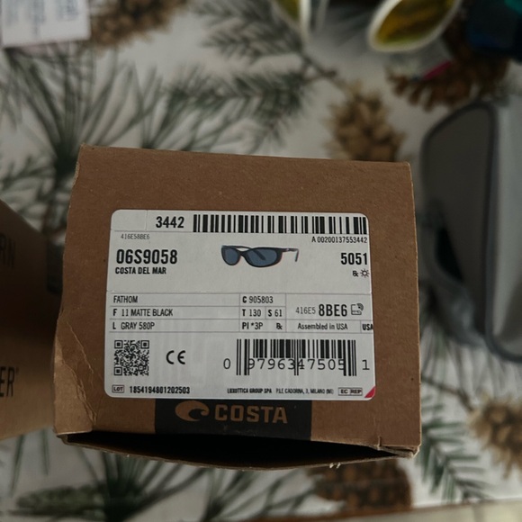 Costa Fathom, Matte Black, Gray Polarized Polycarbonate Sunglasses, NIB, Large - Picture 3 of 15